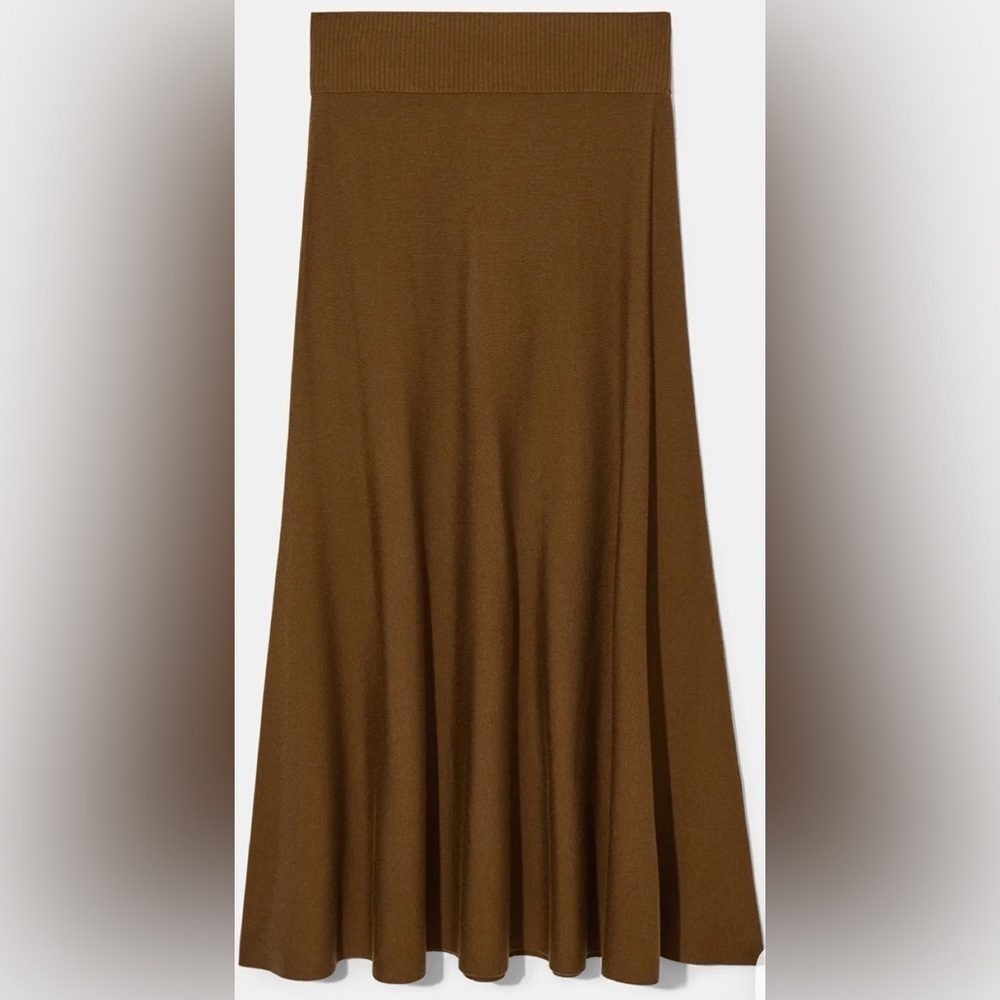 COS knit A-line skirt. Size XS. Perfect for fall! Excellent condition!
